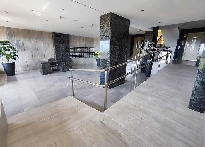 Frente Al Mar Апартаменты Фуэнхирола